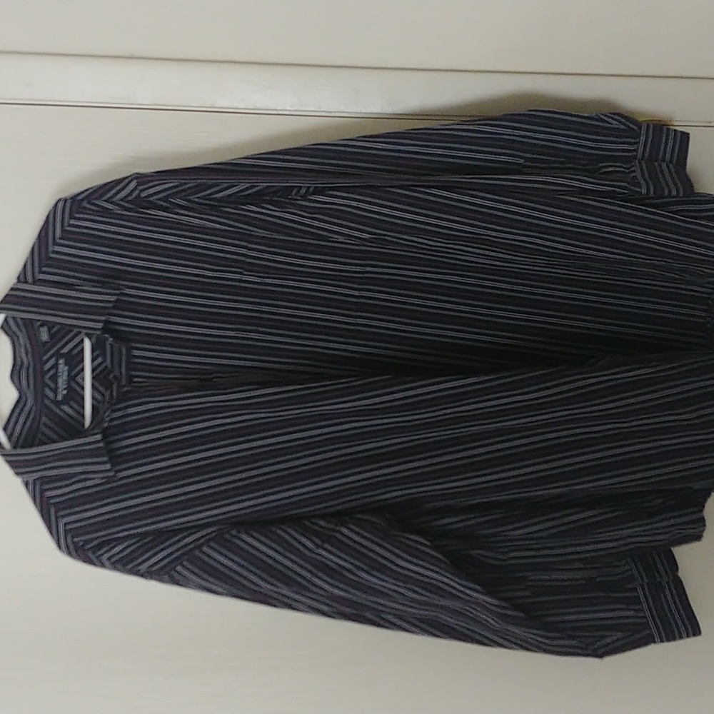 Roundtree and Yorke long sleeve dress shirt